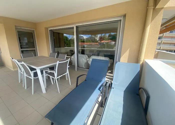 Daire T3 Renove Face Avec Terrasse Et Parking Securise - - Fr-1-374-224