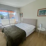 Lägenhet T3 Renove Face Avec Terrasse Et Parking Securise - - Fr-1-374-224 *